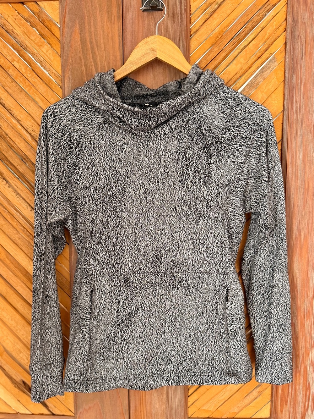 Lululemon Ready To Rulu Hoodie
Running Luon Spray Jacquard White Black - Picture 5 of 6